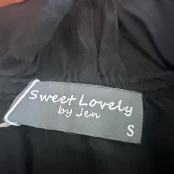 Sweet Lovely By Jen Black layered Ruffle Crop Top Adjustable Spaghetti Straps - Picture 3 of 5